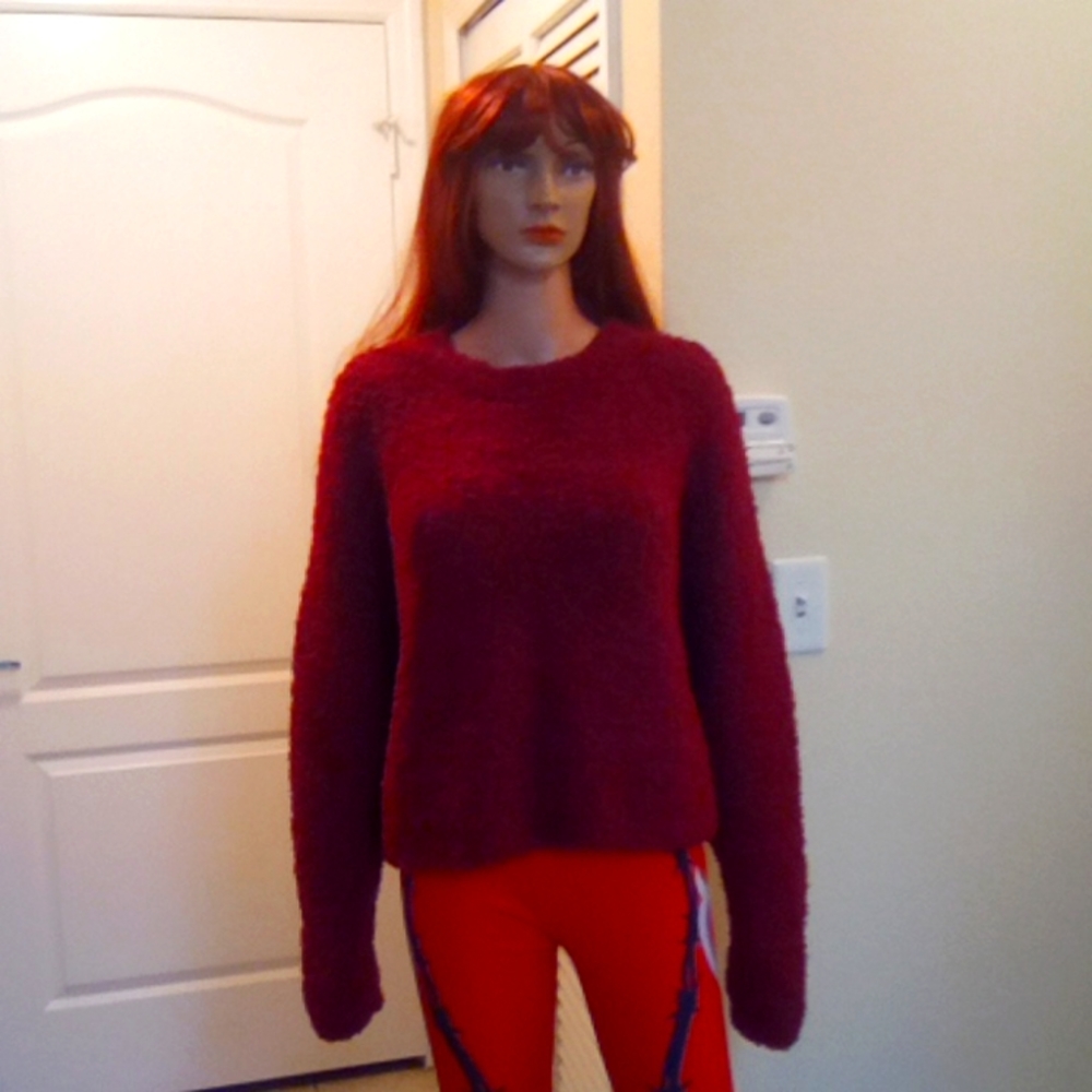 Halogen Fuzzy Heavy Crop Sweater Size L